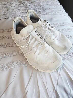 On Cloudswift Womens Running Shoes - Size 9